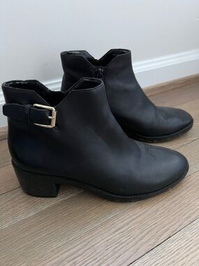 Cole Haan Women’s Boot Size 8